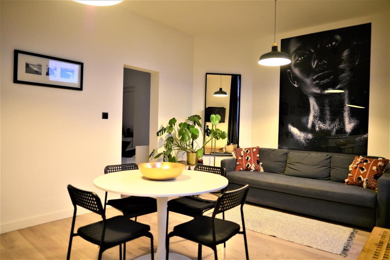 Sleep Inn - Black And White Modern Flat With Cityview Amberes Exterior foto